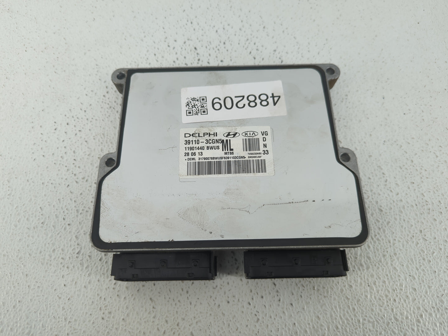 2014-2016 Kia Cadenza PCM Engine Control Computer ECU ECM PCU OEM P/N:39110-3CGN5 39110-3CGN9 Fits Fits 2014 2015 2016 OEM U