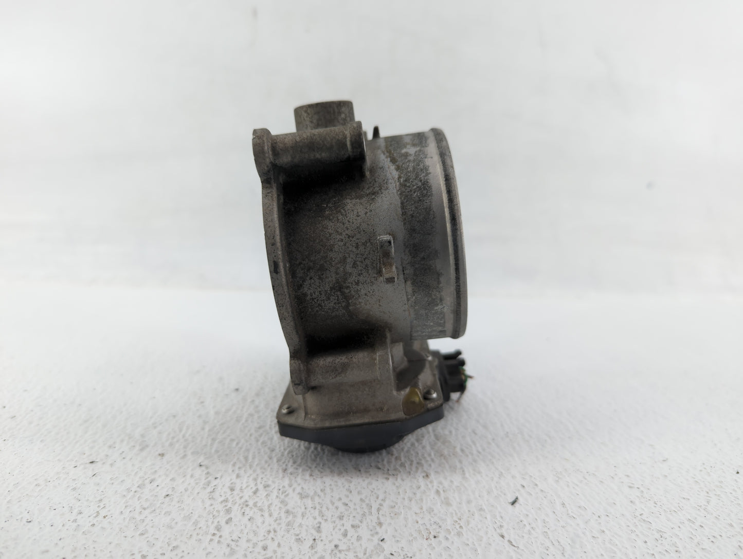 2014-2016 Kia Cadenza Throttle Body P/N:35100-3CAA0 Fits Fits 2012 2013 2014 2015 2016 2017 2018 OEM Used Auto Parts - Oemus