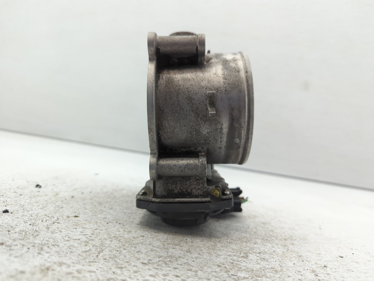 2014-2016 Kia Cadenza Throttle Body P/N:35100-3CAA0 Fits Fits 2012 2013 2014 2015 2016 2017 2018 OEM Used Auto Parts - Oemus