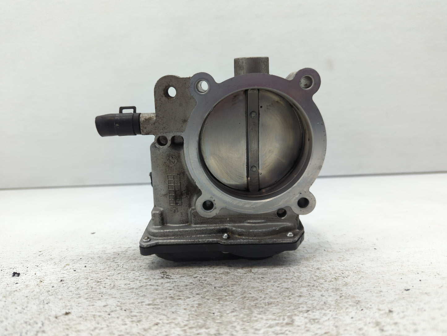 2014-2016 Kia Cadenza Throttle Body P/N:35100-3CAA0 Fits Fits 2012 2013 2014 2015 2016 2017 2018 OEM Used Auto Parts - Oemus