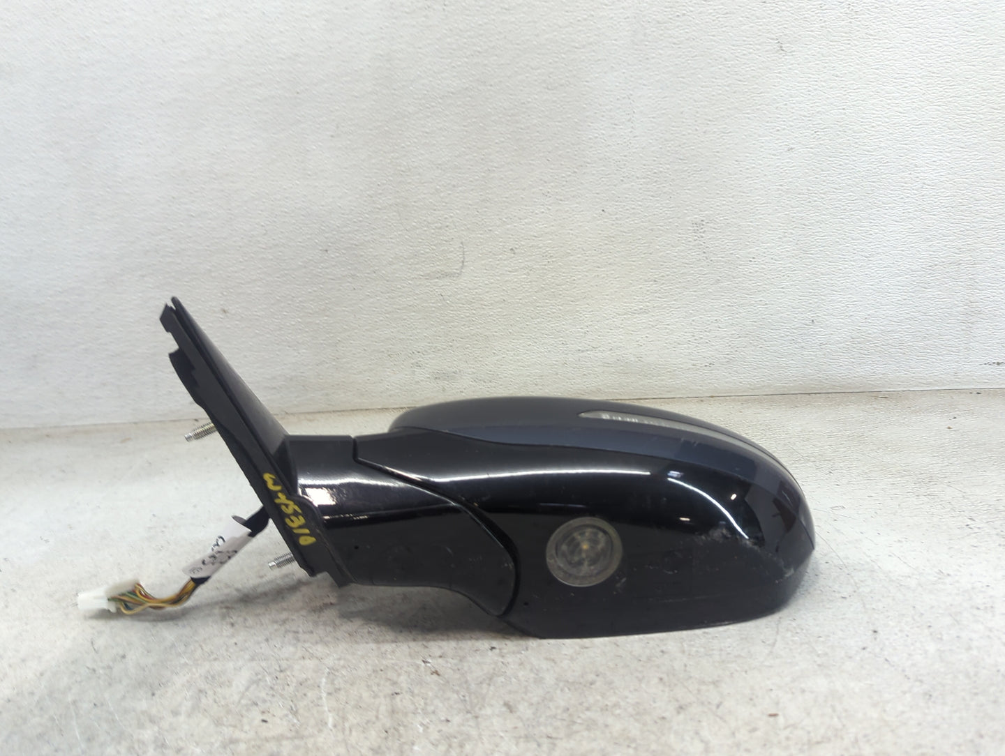 2014-2016 Kia Cadenza Driver Side View Mirror - Left Door Mirror OEM Used - Oemusedautoparts1.com