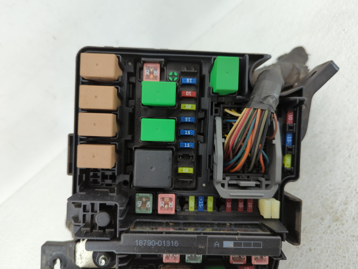 2014-2016 Kia Cadenza Fusebox Fuse Box Panel Relay Module P/N:91275-3R030 91275-3R022, 91275-3R032 Fits Fits 2014 2015 2016 