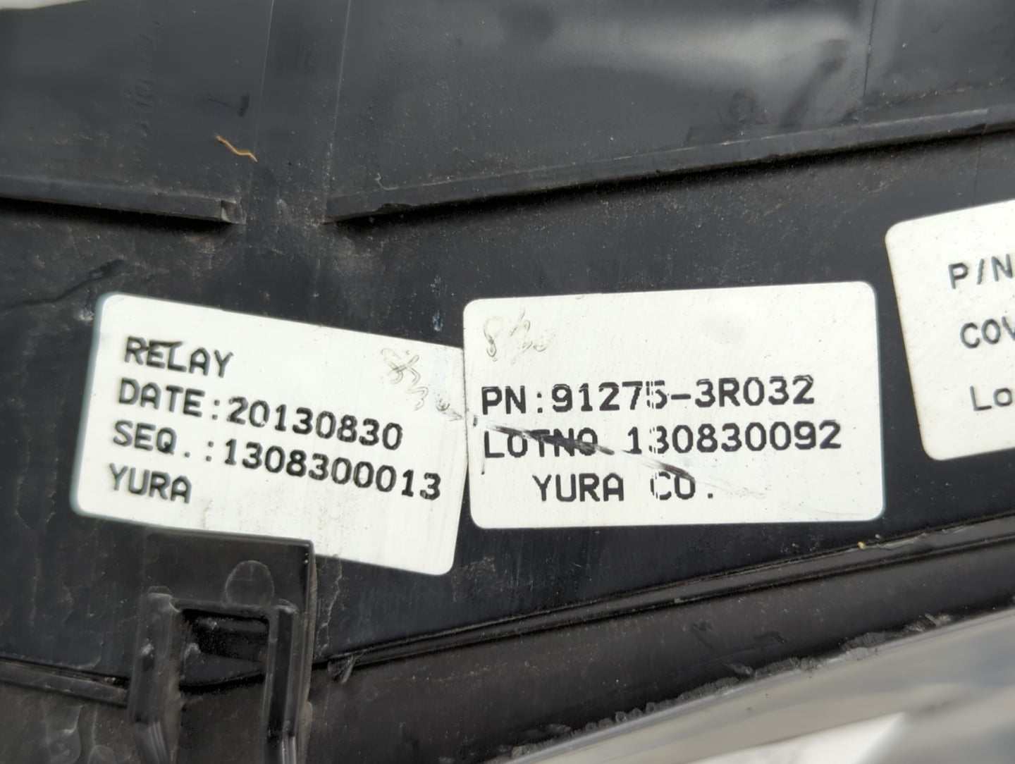 2014-2016 Kia Cadenza Fusebox Fuse Box Panel Relay Module P/N:91275-3R030 91275-3R022, 91275-3R032 Fits Fits 2014 2015 2016 