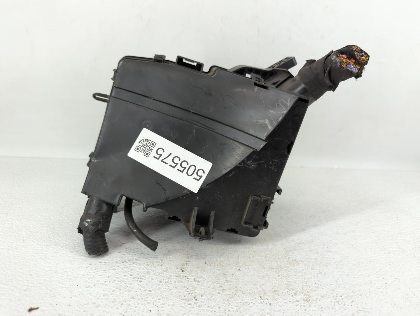 2014-2016 Kia Cadenza Fusebox Fuse Box Panel Relay Module P/N:91275-3R030 91275-3R022, 91275-3R032 Fits Fits 2014 2015 2016 