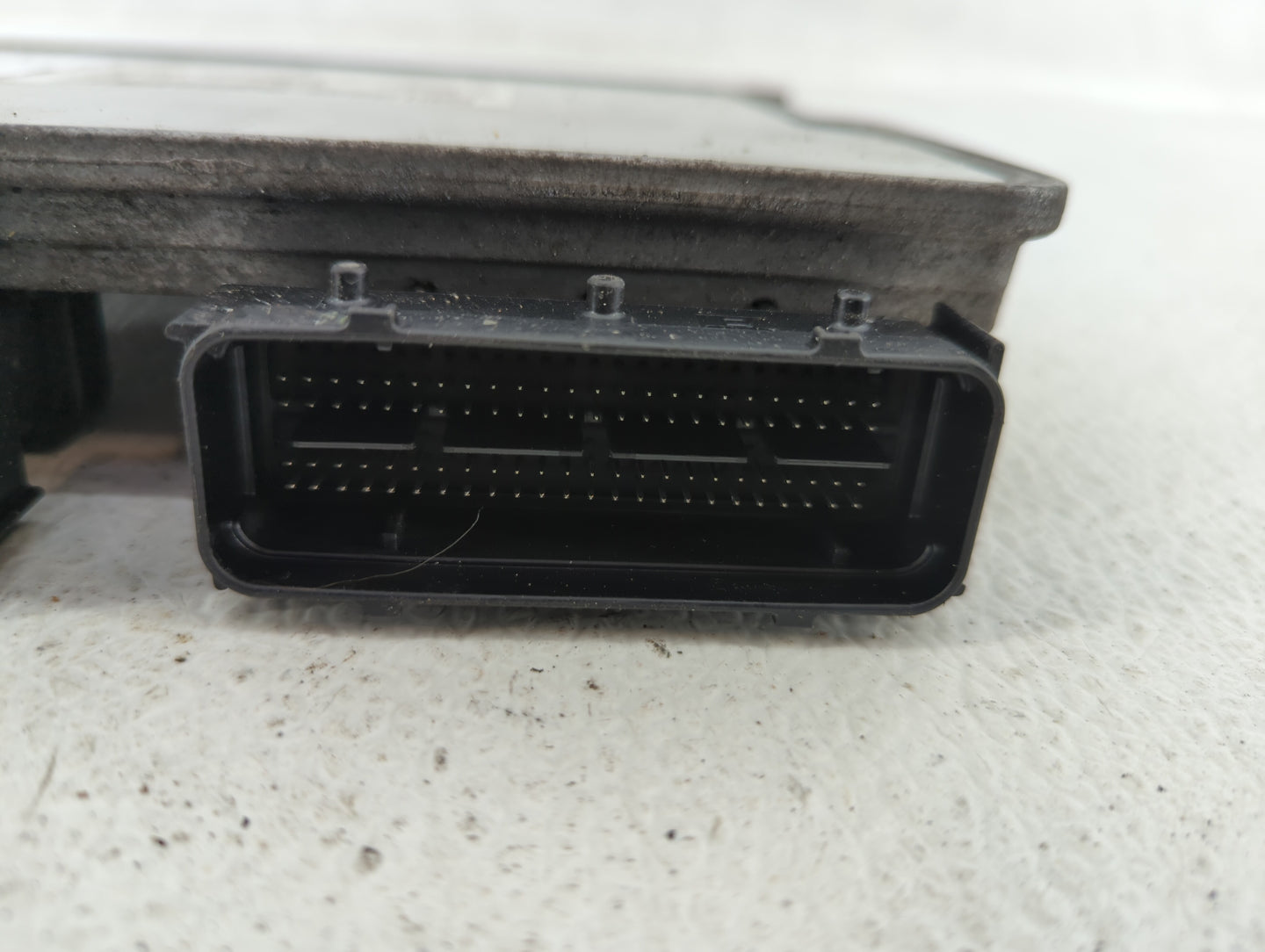 2014-2016 Kia Cadenza PCM Engine Control Computer ECU ECM PCU OEM P/N:39110-3CGN5 39110-3CGN9 Fits Fits 2014 2015 2016 OEM U