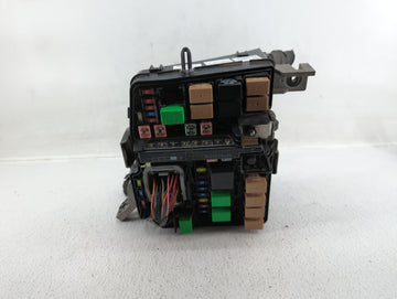 2014-2016 Kia Cadenza Fusebox Fuse Box Panel Relay Module P/N:91275-3R032 91275-3R030, 91275-3R022 Fits Fits 2014 2015 2016 OEM Used Auto Parts
