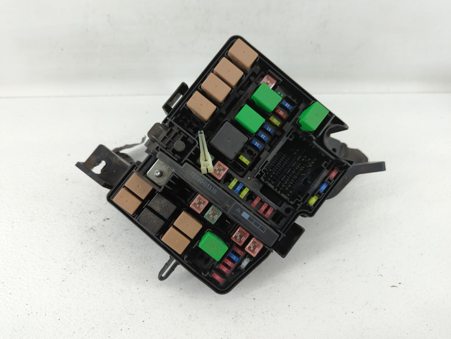 2014-2016 Kia Cadenza Fusebox Fuse Box Panel Relay Module P/N:91950-3S810 91275-3R030, 91275-3R022 Fits Fits 2014 2015 2016 