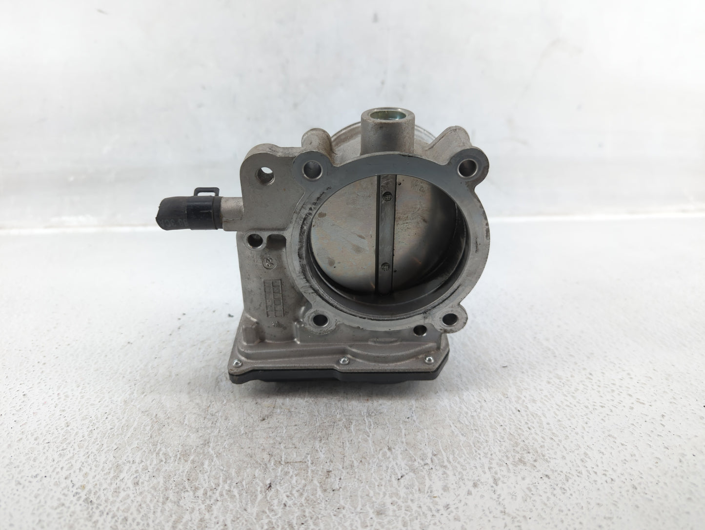 2014-2016 Kia Cadenza Throttle Body P/N:35100-3CAA0 Fits Fits 2012 2013 2014 2015 2016 2017 2018 OEM Used Auto Parts - Oemus
