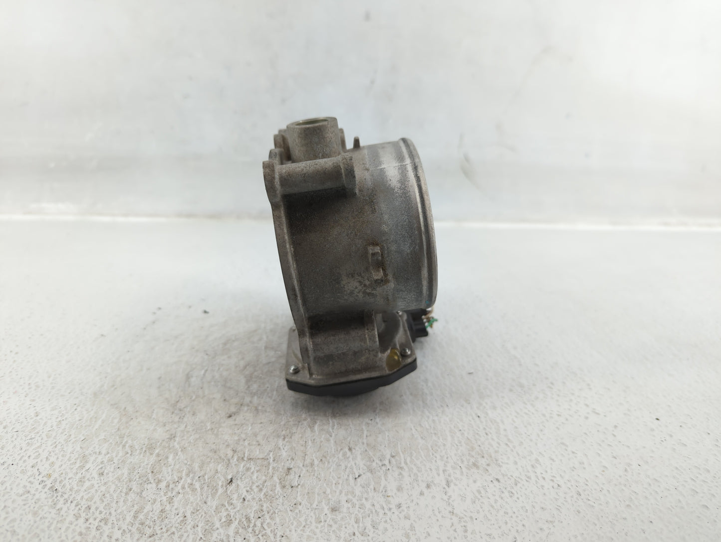 2014-2016 Kia Cadenza Throttle Body P/N:35100-3CAA0 Fits Fits 2012 2013 2014 2015 2016 2017 2018 OEM Used Auto Parts - Oemus