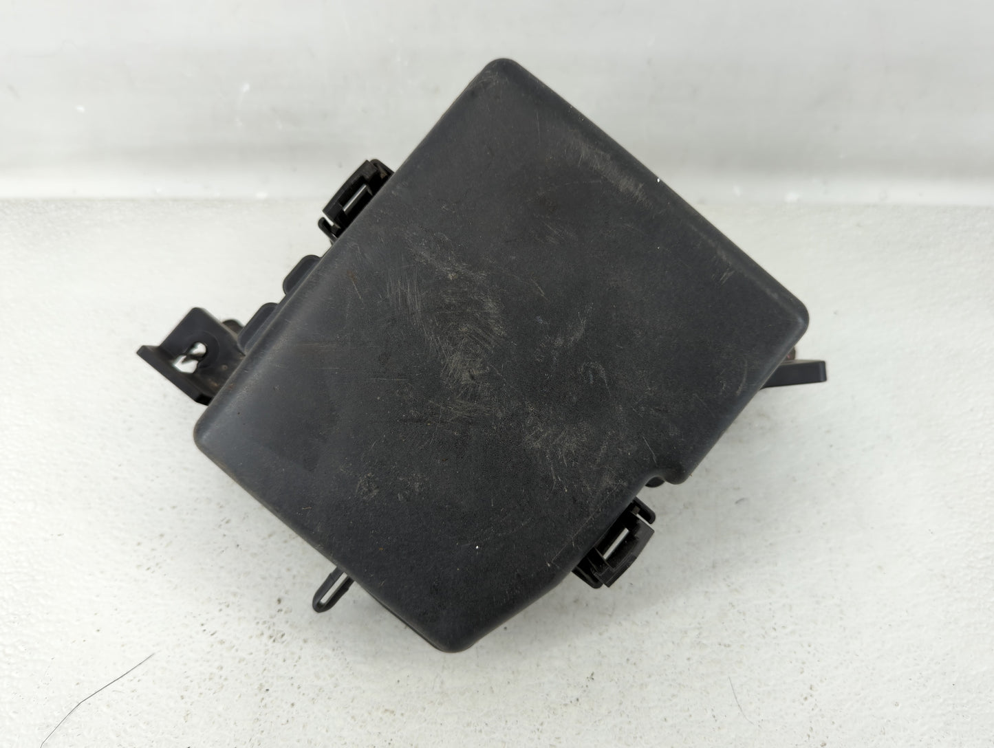 2014-2016 Kia Cadenza Fusebox Fuse Box Panel Relay Module P/N:91950-3S810 Fits Fits 2014 2015 2016 OEM Used Auto Parts - Oem