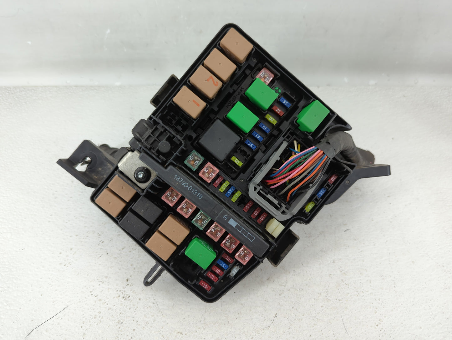 2014-2016 Kia Cadenza Fusebox Fuse Box Panel Relay Module P/N:91950-3S810 Fits Fits 2014 2015 2016 OEM Used Auto Parts - Oem