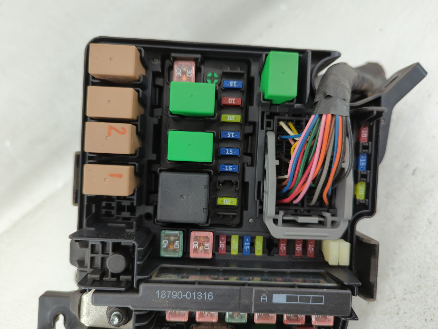 2014-2016 Kia Cadenza Fusebox Fuse Box Panel Relay Module P/N:91950-3S810 Fits Fits 2014 2015 2016 OEM Used Auto Parts - Oem