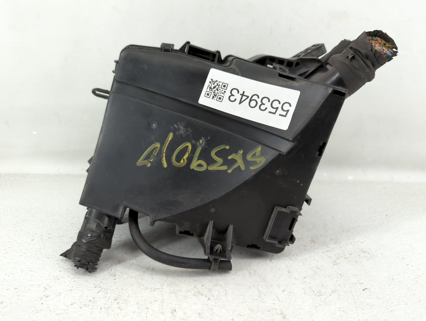 2014-2016 Kia Cadenza Fusebox Fuse Box Panel Relay Module P/N:91950-3S810 Fits Fits 2014 2015 2016 OEM Used Auto Parts - Oem