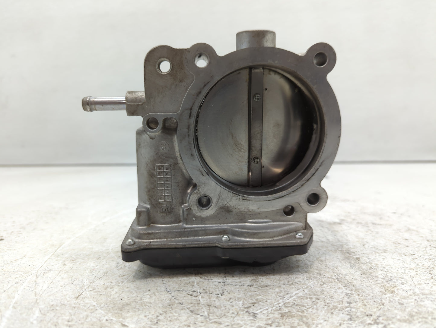2014-2016 Kia Cadenza Throttle Body P/N:35100-3CAA0 Fits Fits 2012 2013 2014 2015 2016 2017 2018 OEM Used Auto Parts - Oemus