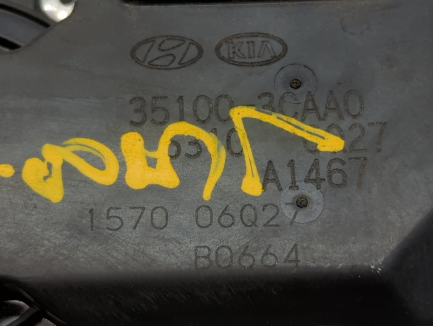 2014-2016 Kia Cadenza Throttle Body P/N:35100-3CAA0 Fits Fits 2012 2013 2014 2015 2016 2017 2018 OEM Used Auto Parts - Oemus