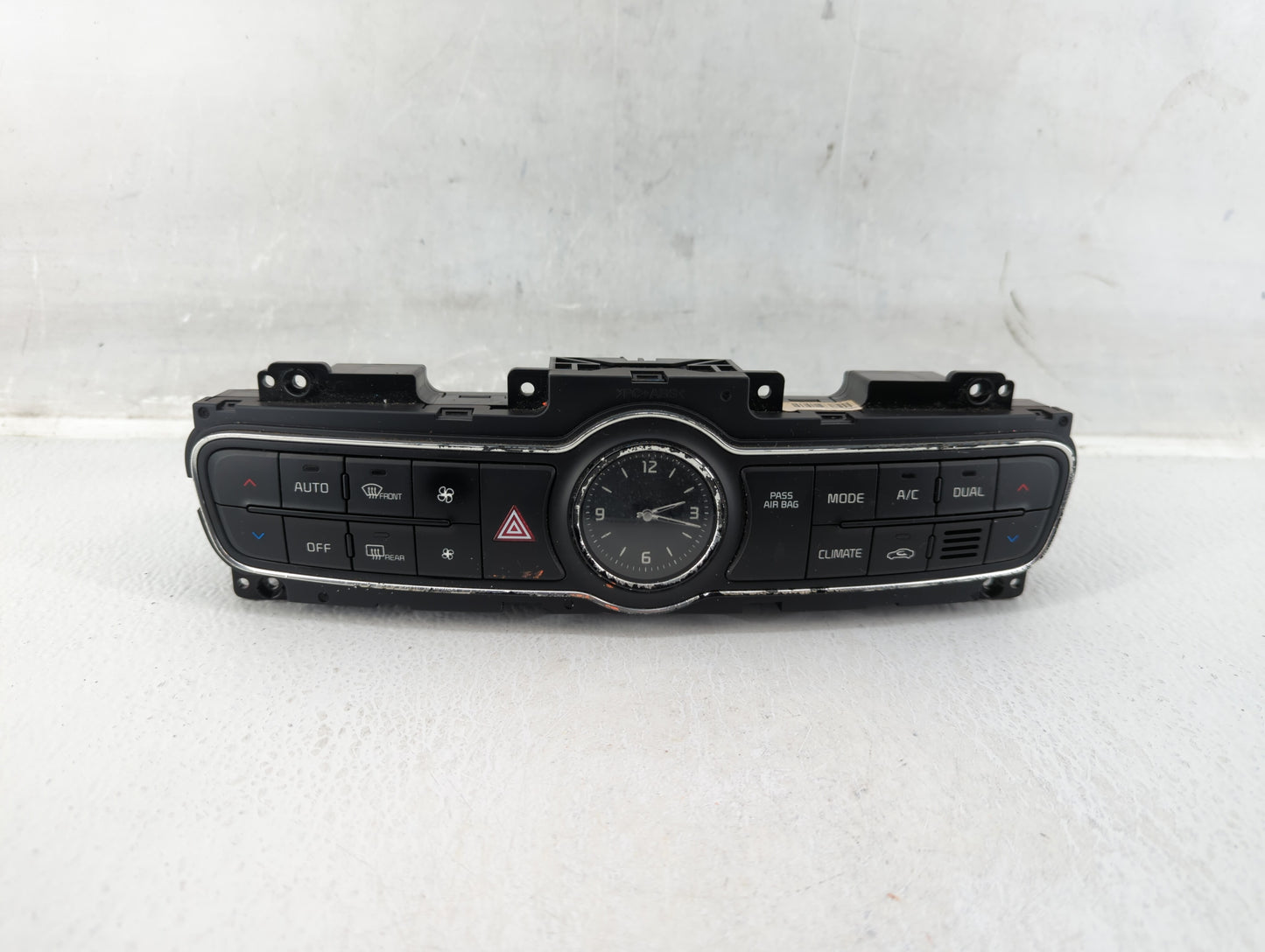2014-2016 Kia Cadenza Climate Control Module Temperature AC/Heater Replacement P/N:972503RGE0 972503RGK0 Fits Fits 2014 2015
