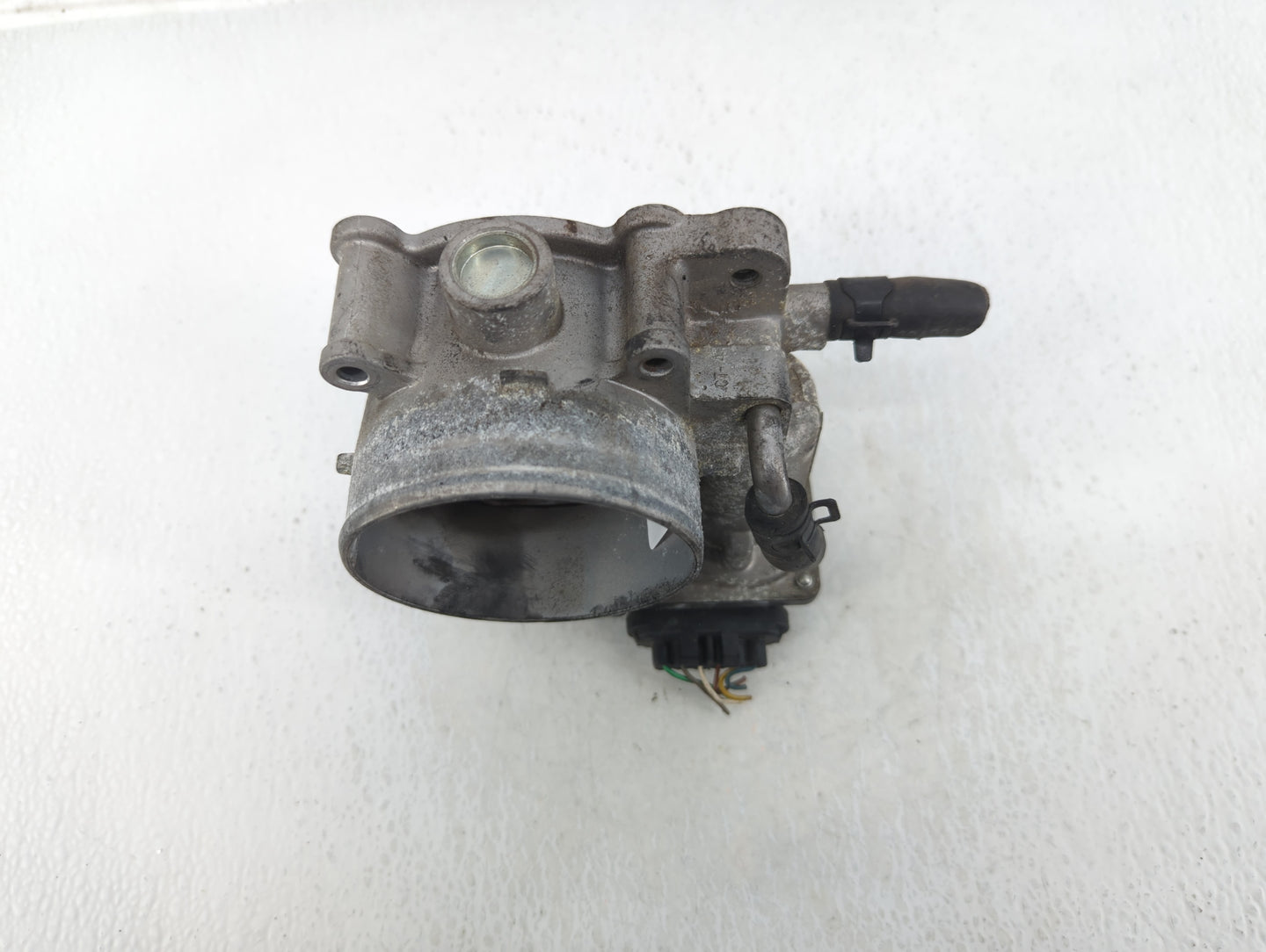 2014-2016 Kia Cadenza Throttle Body P/N:35100-3CAA0 Fits Fits 2012 2013 2014 2015 2016 2017 2018 OEM Used Auto Parts - Oemus