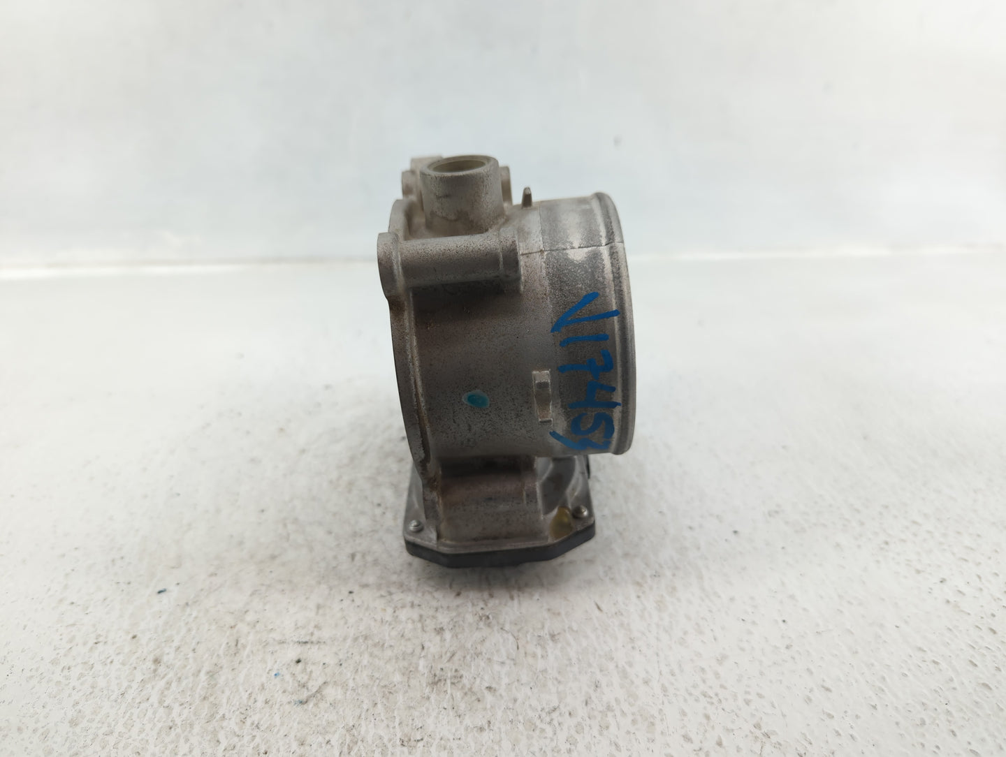 2014-2016 Kia Cadenza Throttle Body P/N:35100-3CAA0 Fits Fits 2012 2013 2014 2015 2016 2017 2018 OEM Used Auto Parts - Oemus