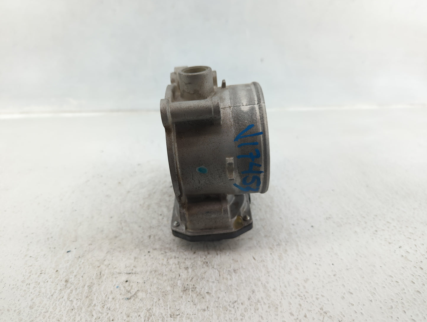 2014-2016 Kia Cadenza Throttle Body P/N:35100-3CAA0 Fits Fits 2012 2013 2014 2015 2016 2017 2018 OEM Used Auto Parts - Oemus