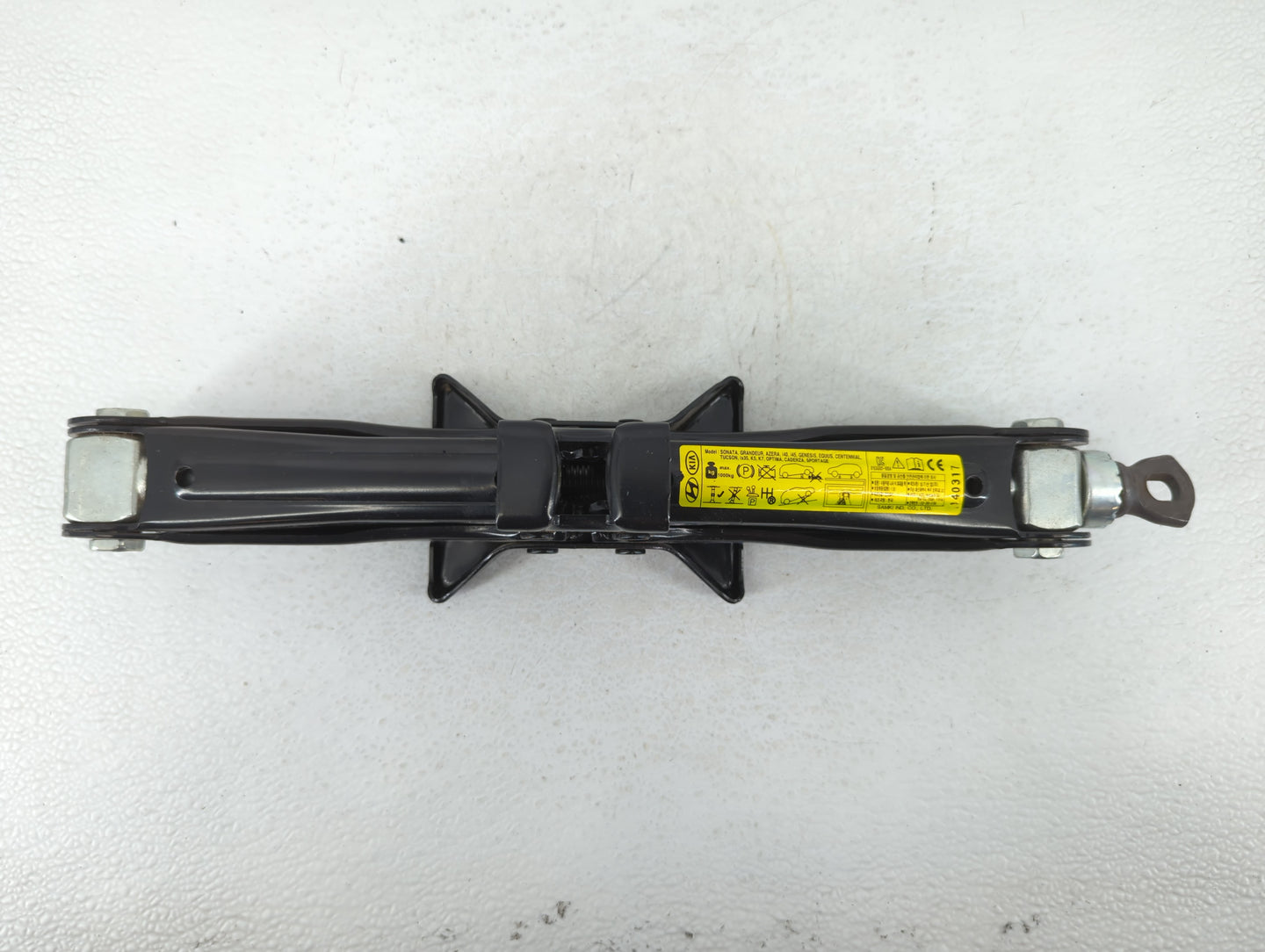 2014 Kia Cadenza Spare Scissor Car Jack - Oemusedautoparts1.com
