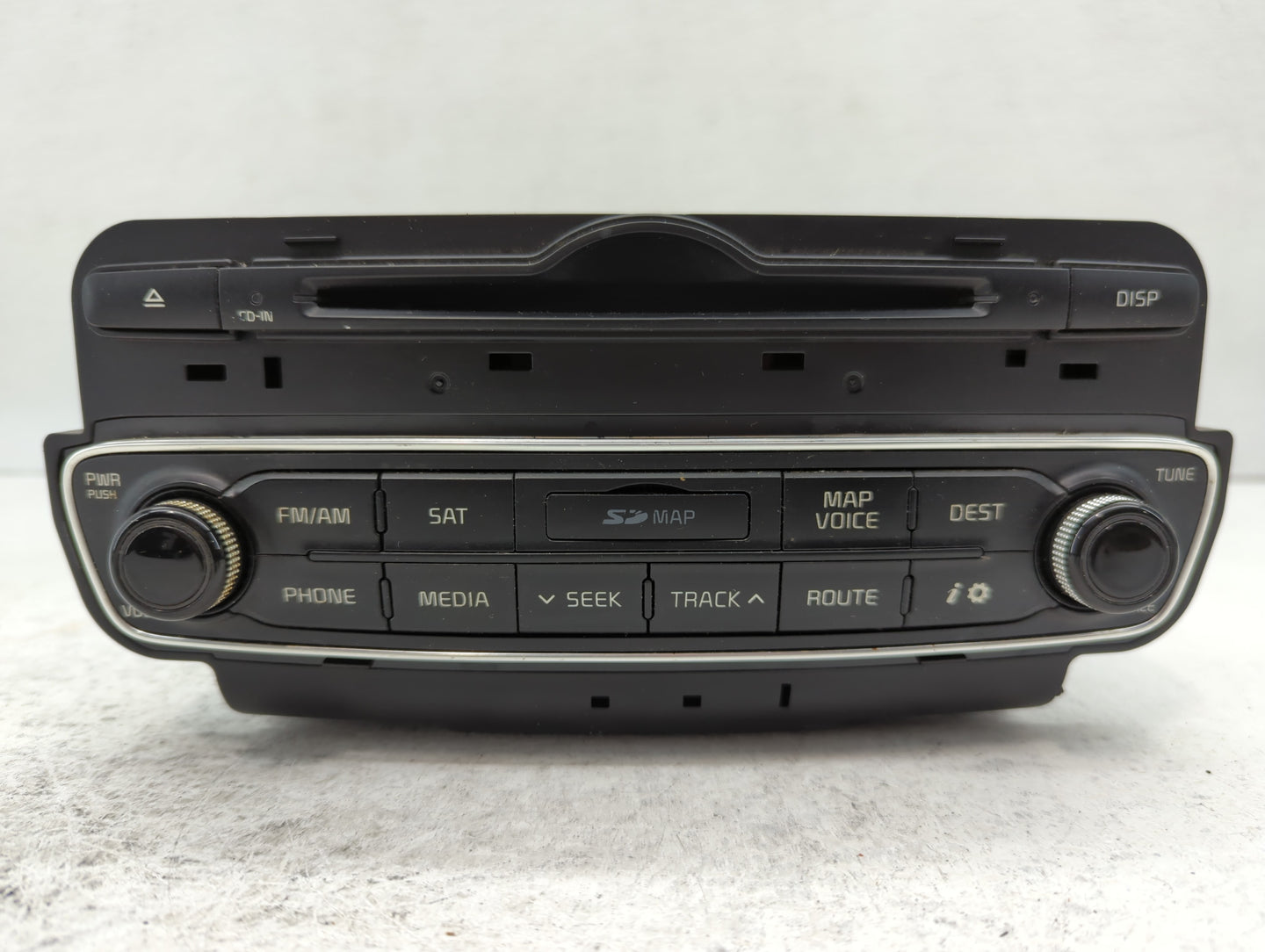 2014-2016 Kia Cadenza Radio Control Panel - Oemusedautoparts1.com