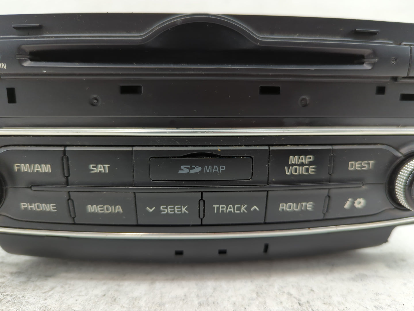 2014-2016 Kia Cadenza Radio Control Panel - Oemusedautoparts1.com