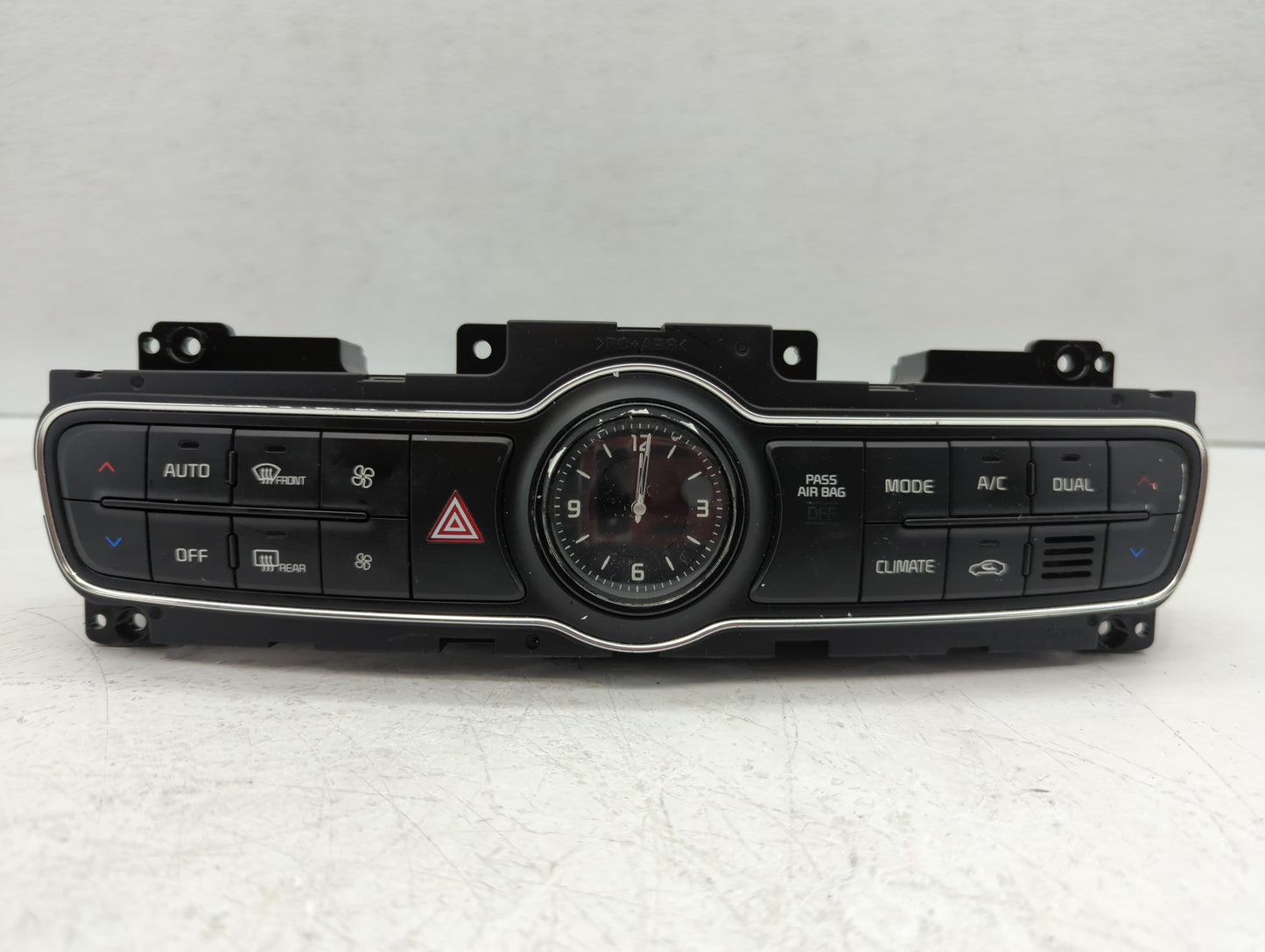2014-2016 Kia Cadenza Climate Control Module Temperature AC/Heater Replacement P/N:972503RGE0 972503RGK0 Fits Fits 2014 2015