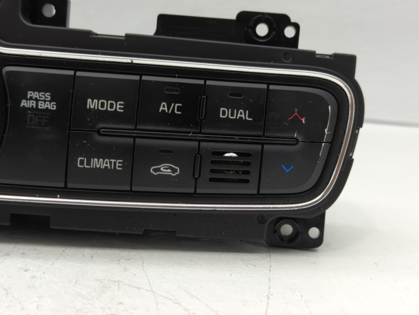 2014-2016 Kia Cadenza Climate Control Module Temperature AC/Heater Replacement P/N:972503RGE0 972503RGK0 Fits Fits 2014 2015