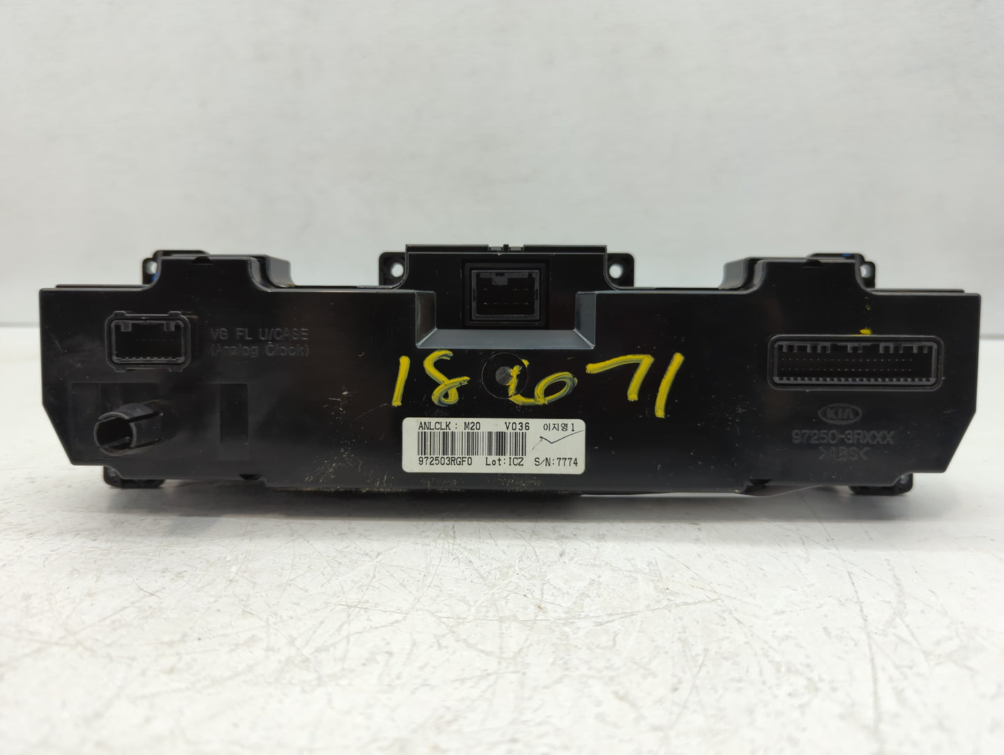 2014-2016 Kia Cadenza Climate Control Module Temperature AC/Heater Replacement P/N:972503RGE0 972503RGK0 Fits Fits 2014 2015