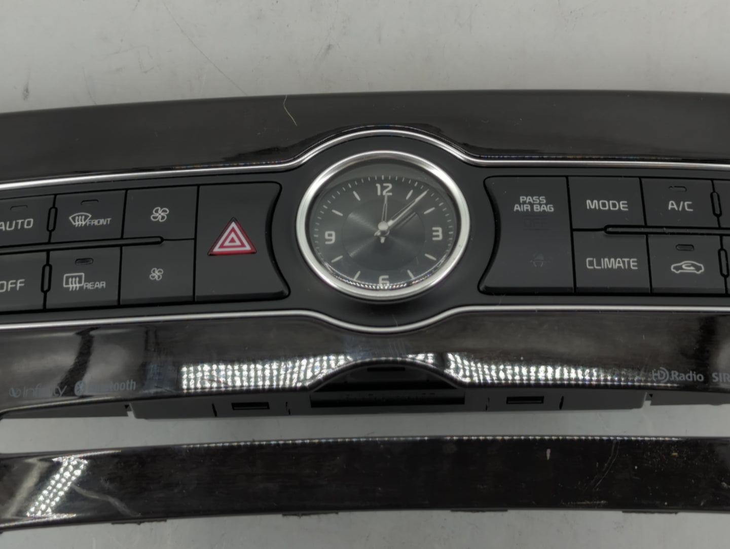 2014-2016 Kia Cadenza Climate Control Module Temperature AC/Heater Replacement P/N:972503RGF0 Fits Fits 2014 2015 2016 OEM U