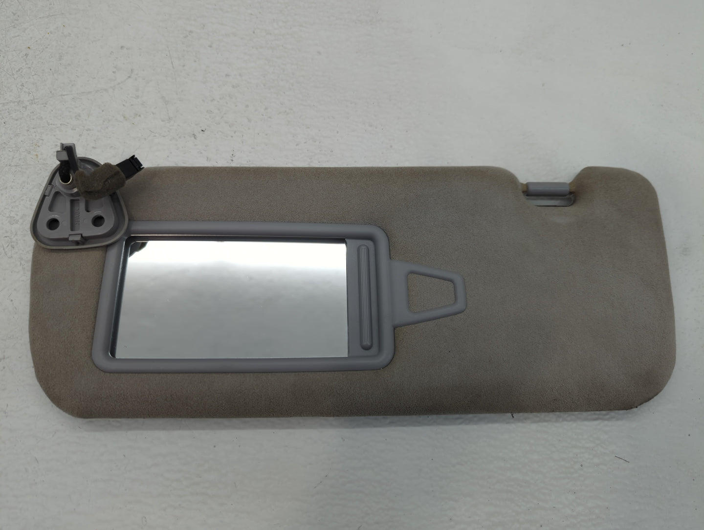 2014-2016 Kia Cadenza Sun Visor Shade Replacement Driver Left Mirror Fits Fits 2014 2015 2016 OEM Used Auto Parts - Oemuseda