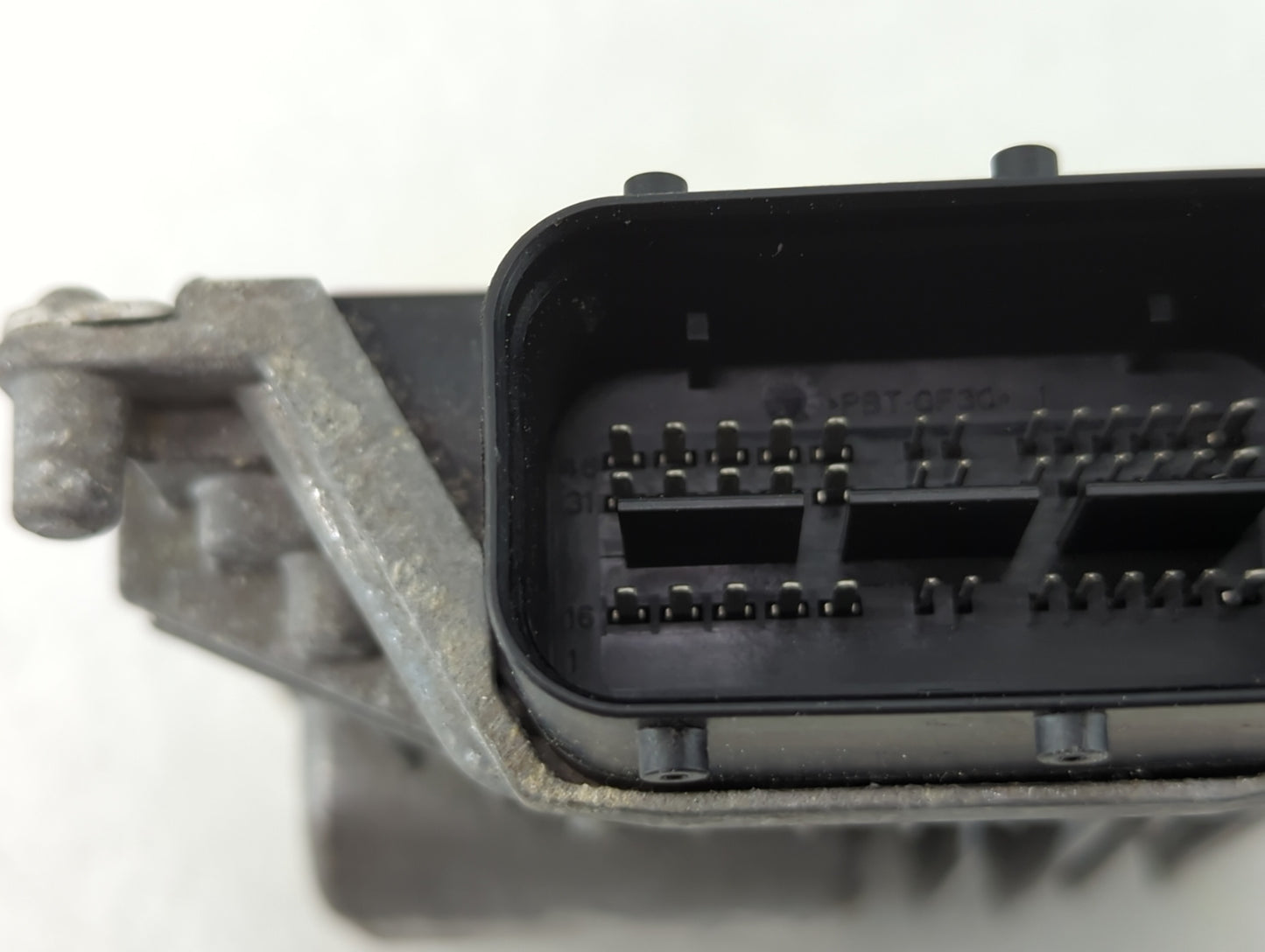2014-2016 Kia Cadenza PCM Engine Control Computer ECU ECM PCU OEM P/N:28364827 0609 39175-3C000 Fits OEM Used Auto Parts - O