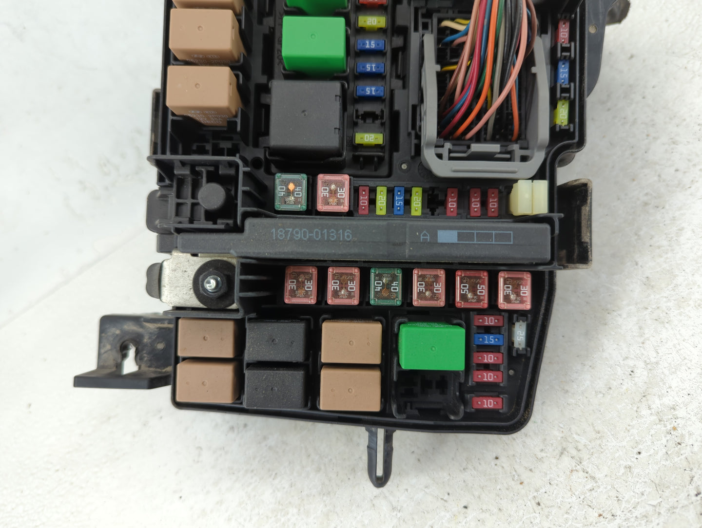 2014-2016 Kia Cadenza Fusebox Fuse Box Panel Relay Module P/N:91275-3R072 Fits Fits 2014 2015 2016 OEM Used Auto Parts - Oem