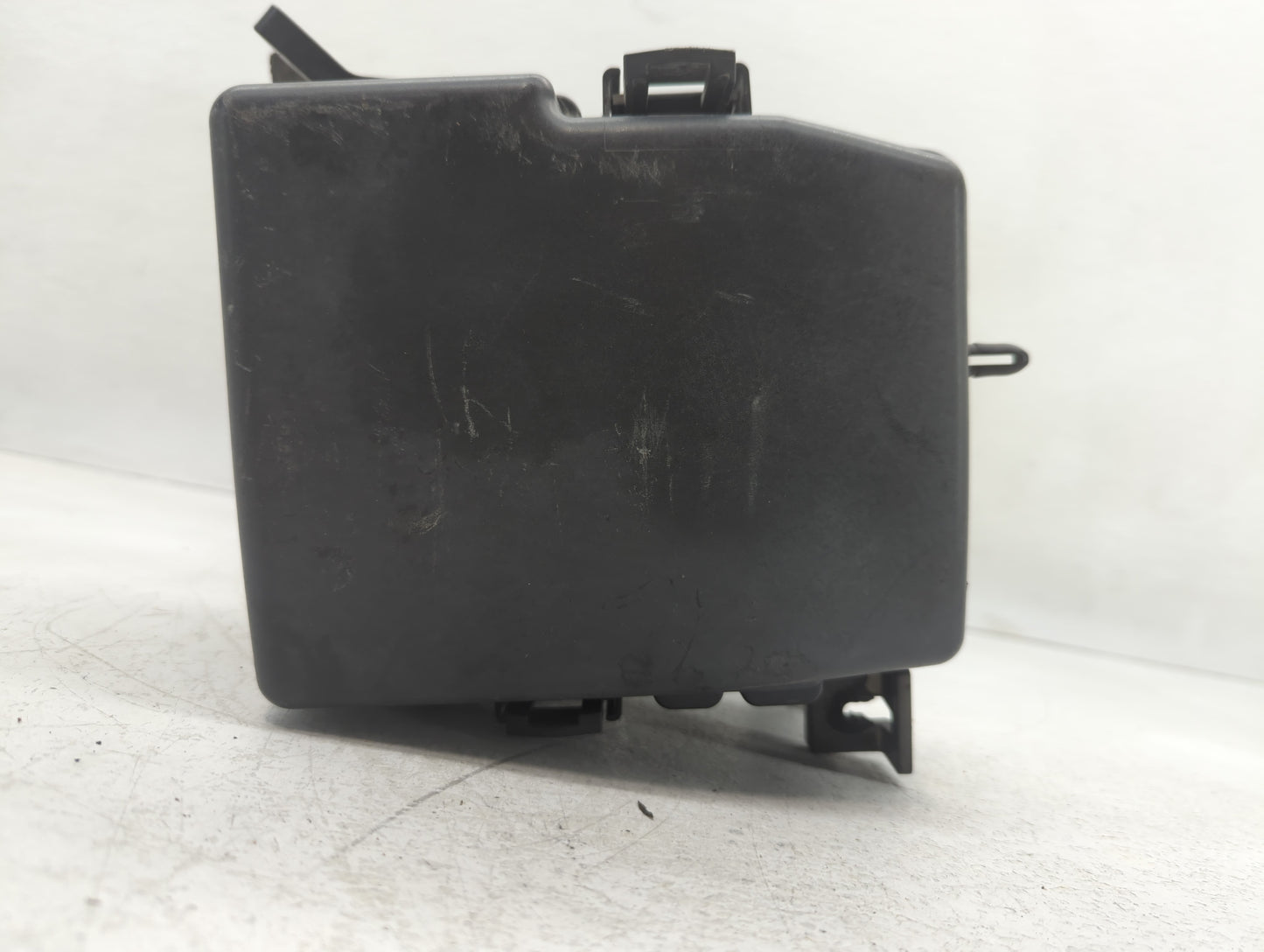 2014-2016 Kia Cadenza Fusebox Fuse Box Panel Relay Module P/N:13089 1445 Fits Fits 2014 2015 2016 OEM Used Auto Parts - Oemu