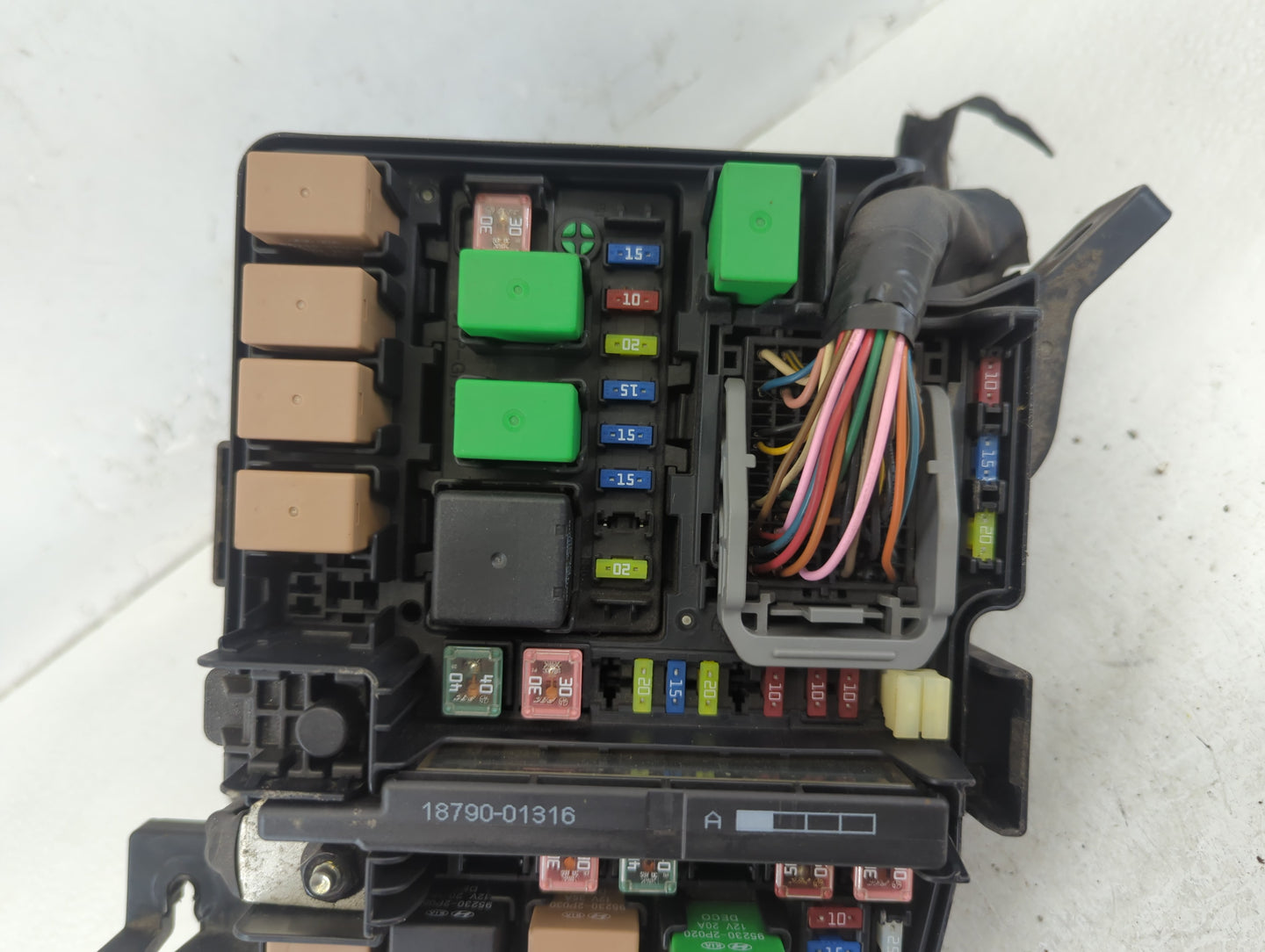 2014-2016 Kia Cadenza Fusebox Fuse Box Panel Relay Module P/N:91950-3S810 91275-3R030, 91275-3R022 Fits Fits 2014 2015 2016 