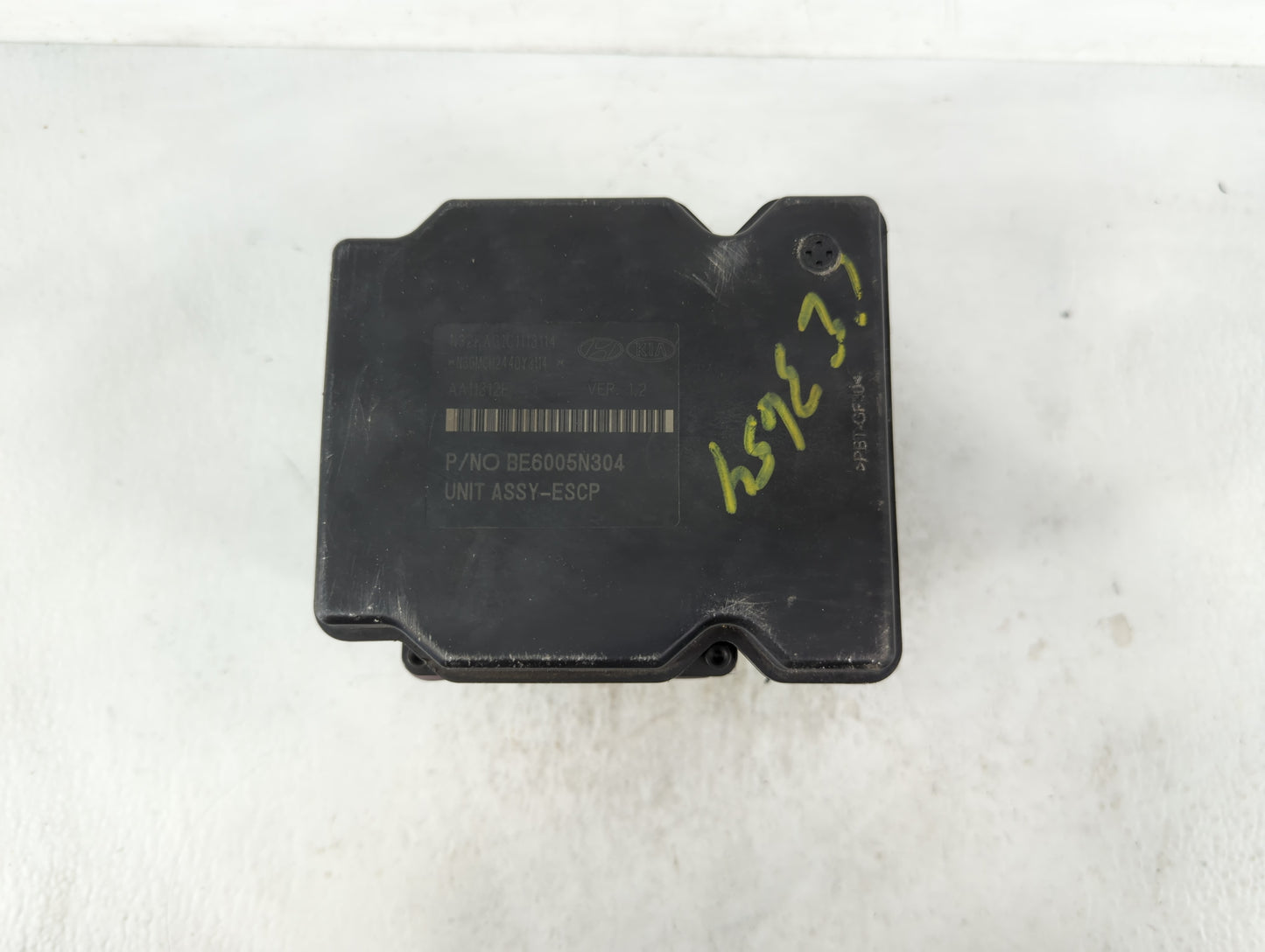 2014-2016 Kia Cadenza ABS Pump Control Module Replacement P/N:58920-3R970 Fits Fits 2014 2015 2016 OEM Used Auto Parts - Oem