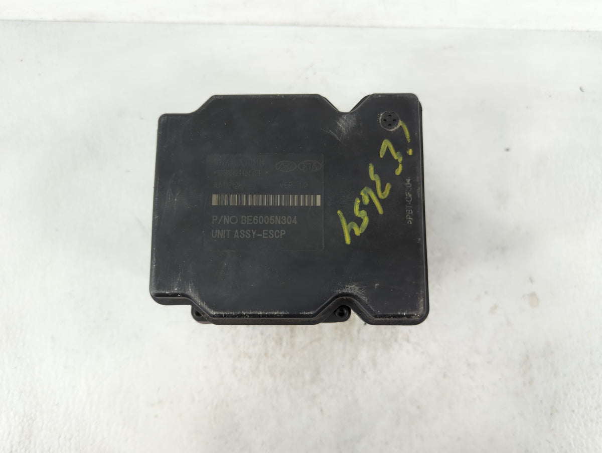 2014-2016 Kia Cadenza Anti-Lock Brake ABS Pump Module Actuator OEM P/N:58920-3R970 Fits Fits 2014 2015 2016 OEM Used Auto Pa