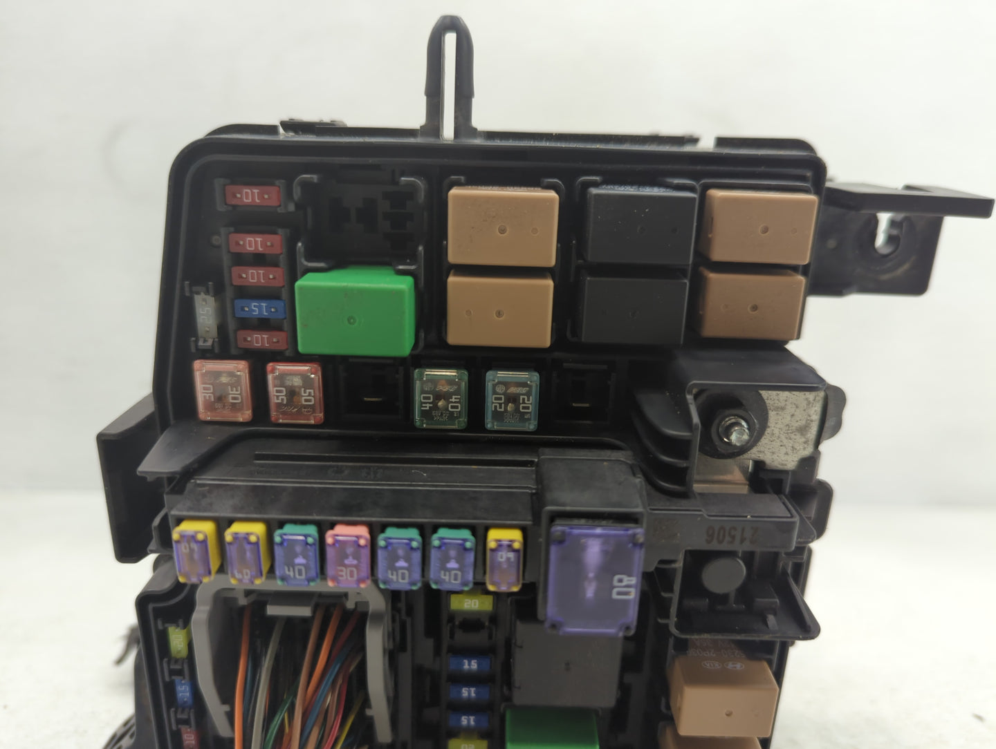 2014-2016 Kia Cadenza Fusebox Fuse Box Panel Relay Module P/N:91275-3R020 91275-3R022 Fits Fits 2014 2015 2016 OEM Used Auto