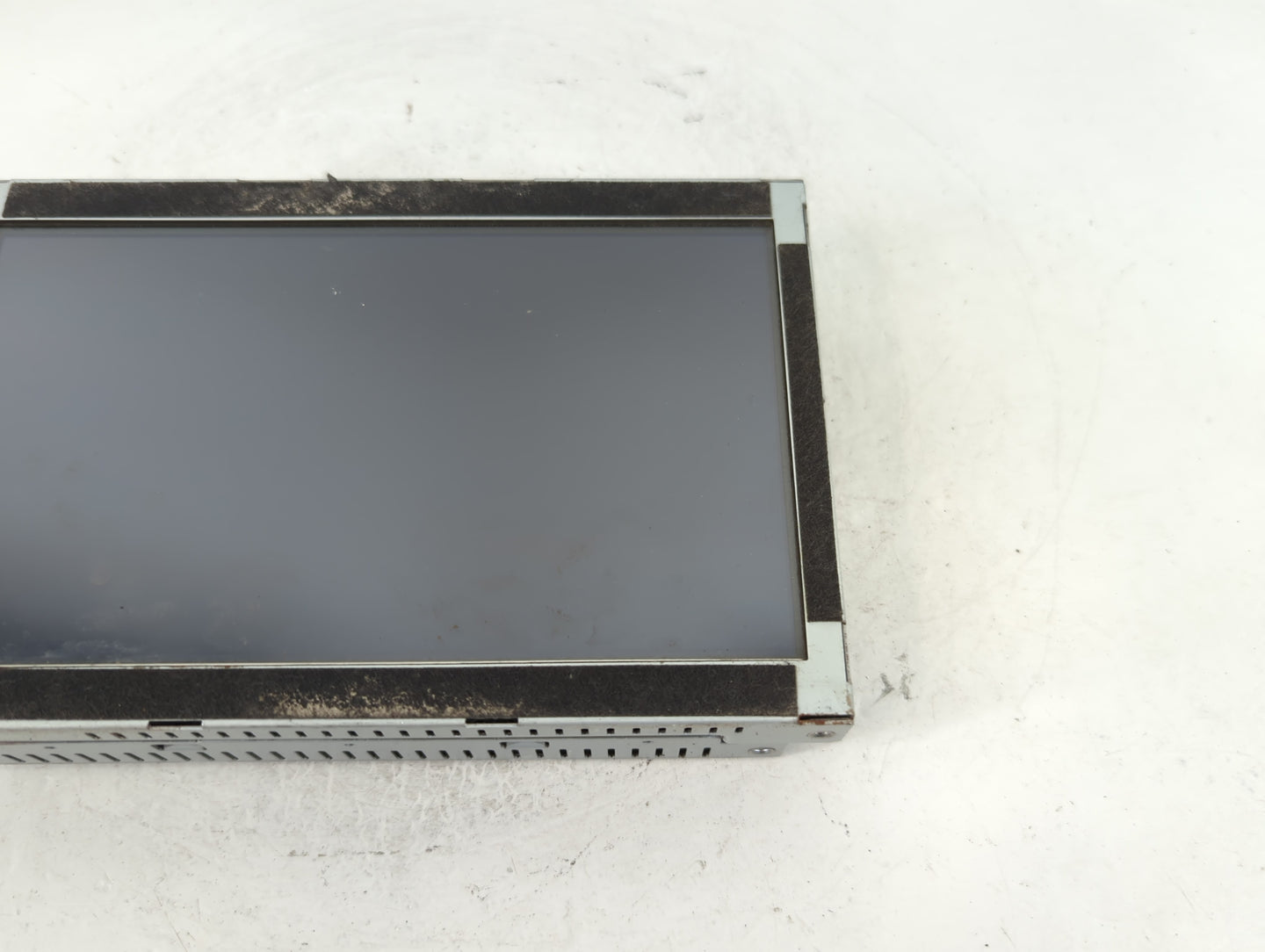 2014-2016 Kia Cadenza Information Display Screen - Oemusedautoparts1.com