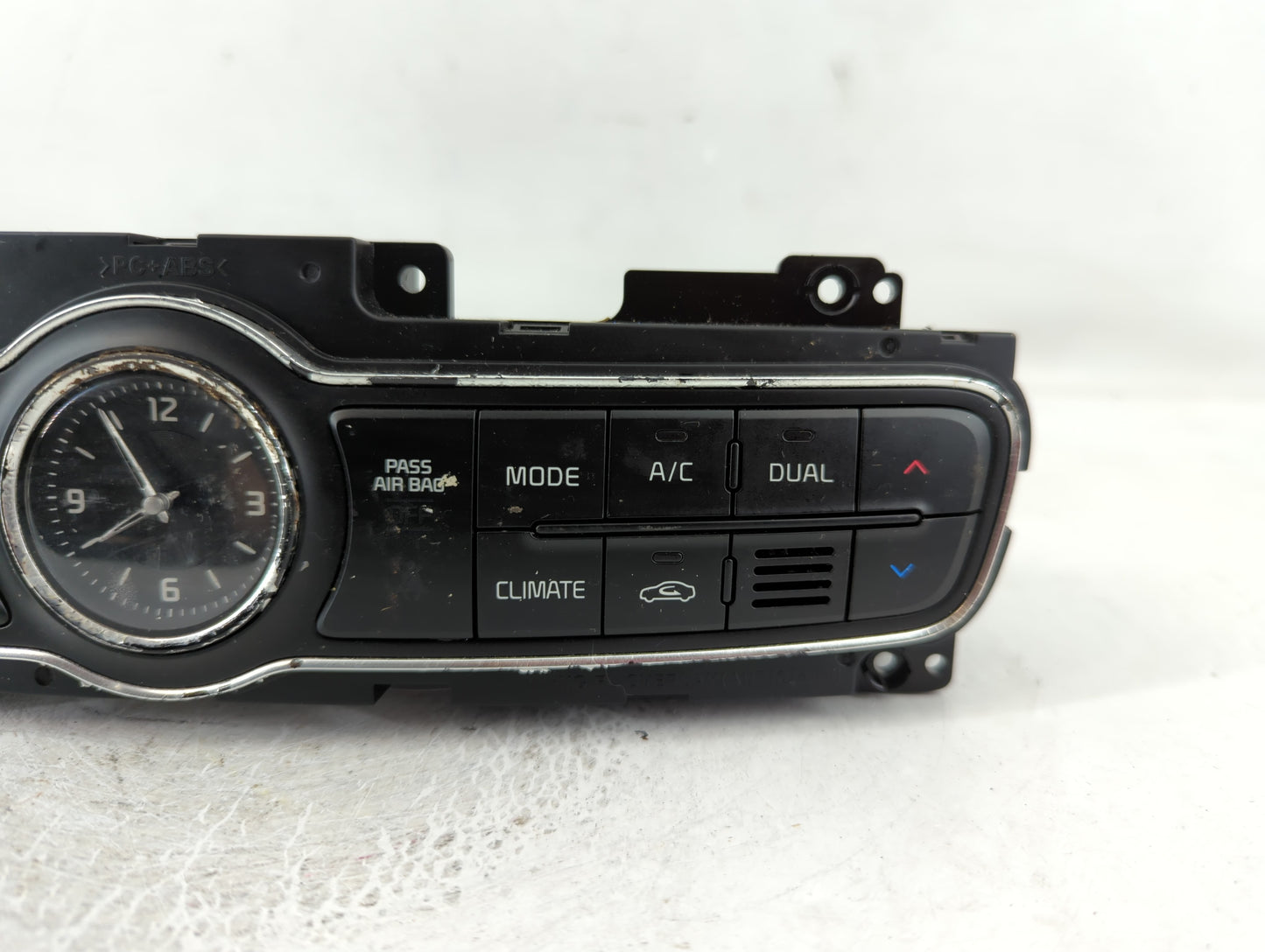 2014-2016 Kia Cadenza Climate Control Module Temperature AC/Heater Replacement P/N:972503RGF0 Fits Fits 2014 2015 2016 OEM U