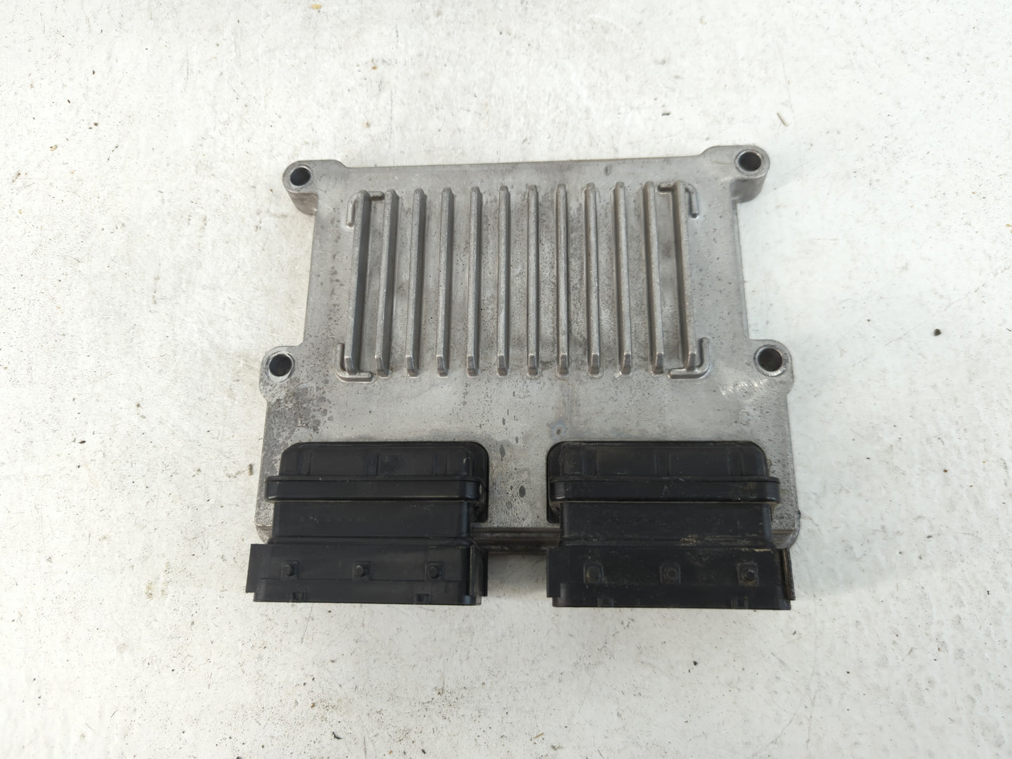 2014-2016 Kia Cadenza PCM Engine Control Computer ECU ECM PCU OEM P/N:39110-3CGN5 Fits Fits 2014 2015 2016 OEM Used Auto Par