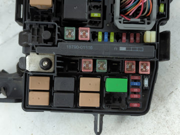 2014-2016 Kia Cadenza Fusebox Fuse Box Panel Relay Module P/N:91275-3R020 91275-3R022 Fits Fits 2014 2015 2016 OEM Used Auto Parts