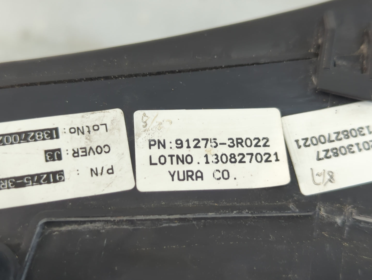 2014-2016 Kia Cadenza Fusebox Fuse Box Panel Relay Module P/N:91275-3R022 Fits Fits 2014 2015 2016 OEM Used Auto Parts - Oem