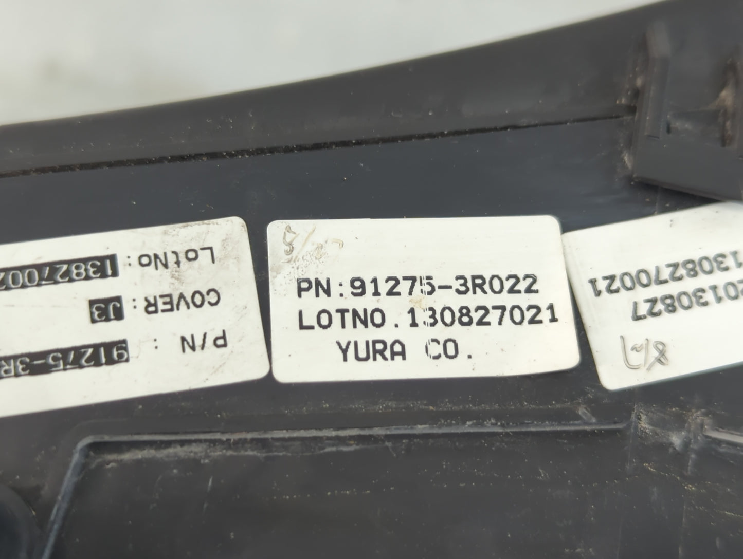 2014-2016 Kia Cadenza Fusebox Fuse Box Panel Relay Module P/N:91275-3R022 Fits Fits 2014 2015 2016 OEM Used Auto Parts - Oem