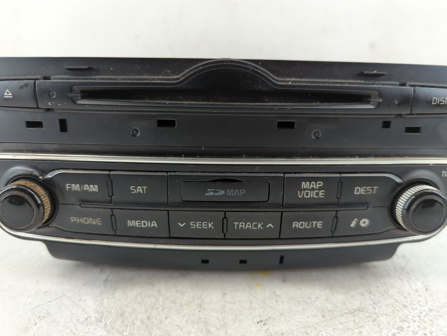 2014-2015 Kia Cadenza Radio AM FM Cd Player Receiver Replacement P/N:96560-3R105 Fits Fits 2014 2015 OEM Used Auto Parts - O