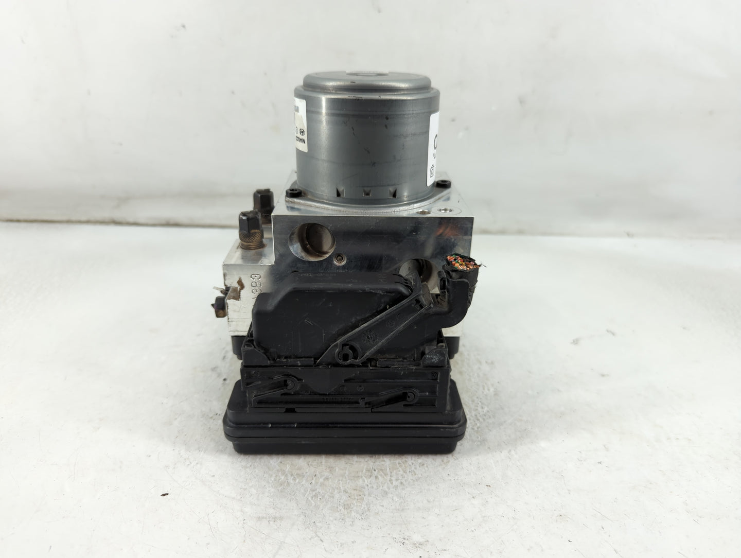 2014-2016 Kia Cadenza ABS Pump Control Module Replacement P/N:58920-3R970 Fits Fits 2014 2015 2016 OEM Used Auto Parts - Oem