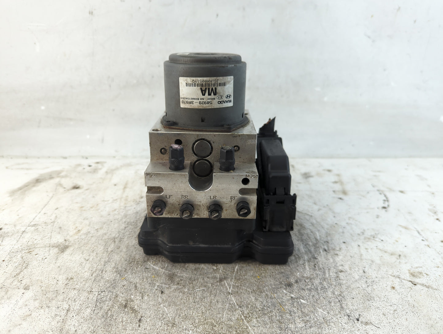2014-2016 Kia Cadenza ABS Pump Control Module Replacement P/N:58920-3R970 Fits Fits 2014 2015 2016 OEM Used Auto Parts - Oem