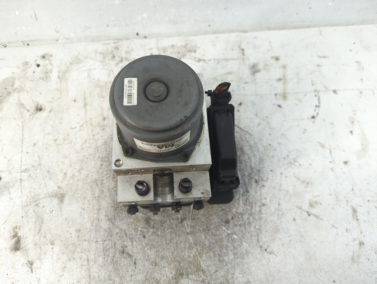 2014-2016 Kia Cadenza ABS Pump Control Module Replacement P/N:58920-3R970 Fits Fits 2014 2015 2016 OEM Used Auto Parts - Oem