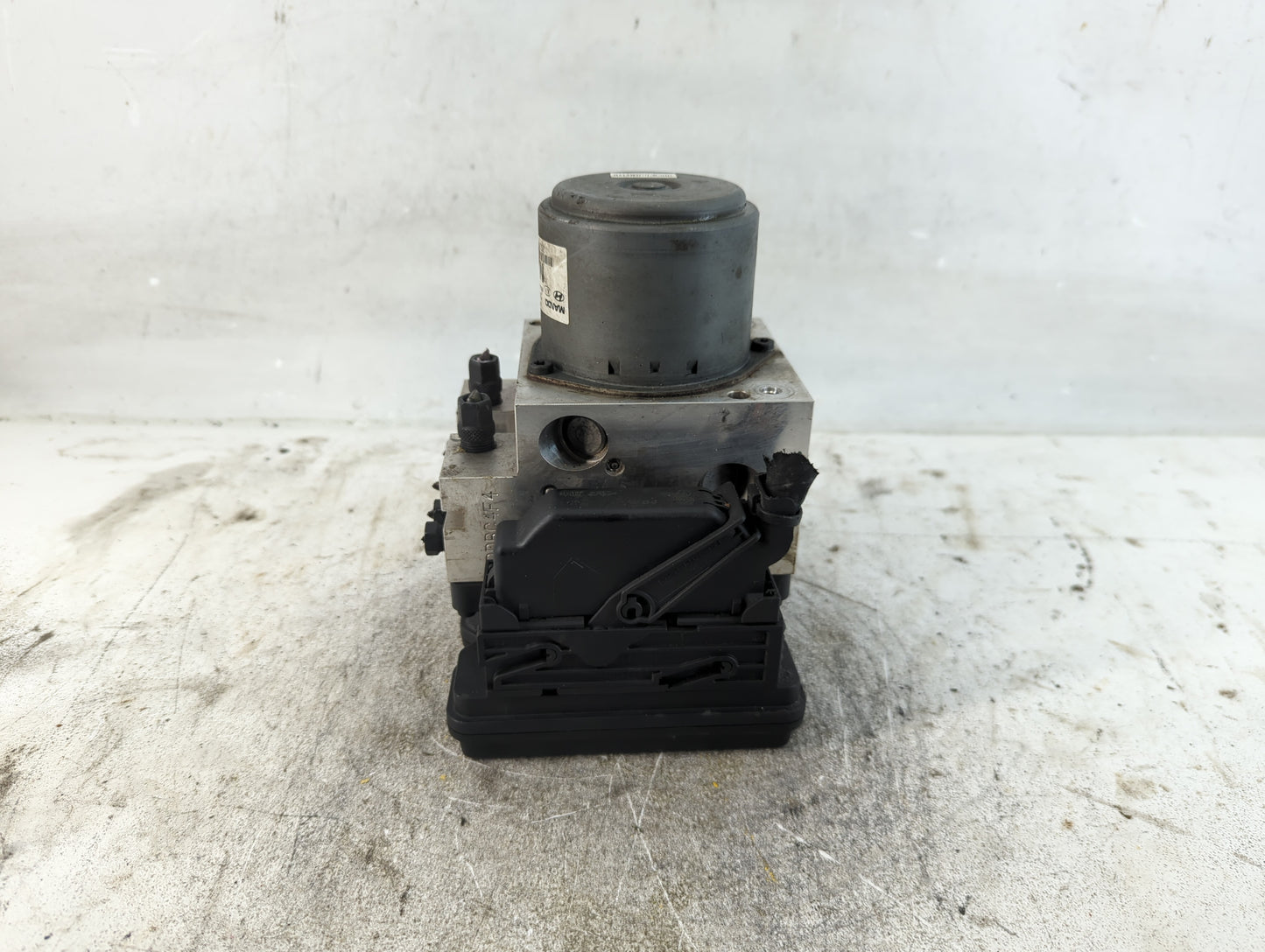 2014-2016 Kia Cadenza ABS Pump Control Module Replacement P/N:58920-3R970 Fits Fits 2014 2015 2016 OEM Used Auto Parts - Oem