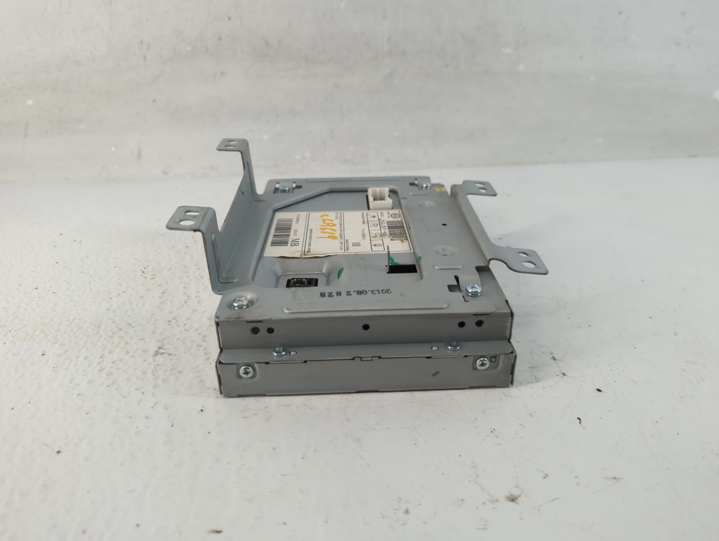 2014-2016 Kia Cadenza Information Display Screen - Oemusedautoparts1.com